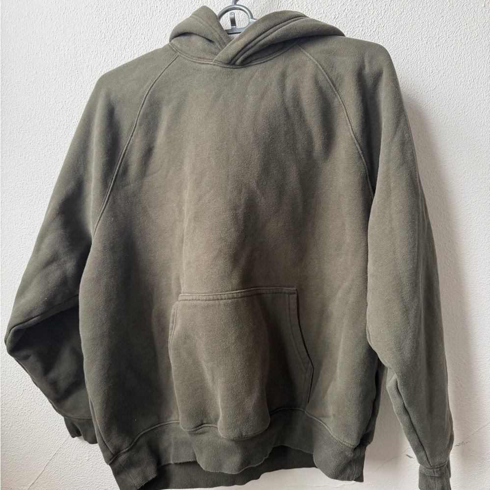 Aritzia Mega Fit Sweatfleece in Olive